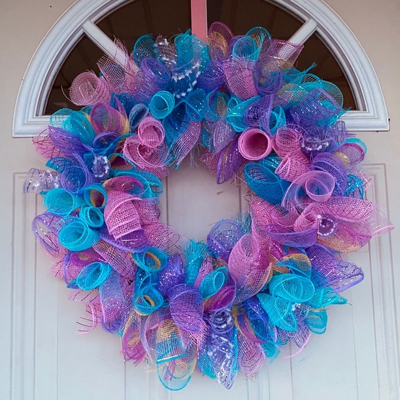 Spring Deco Mesh Wreath (12” frame) - Picture 1 of 1